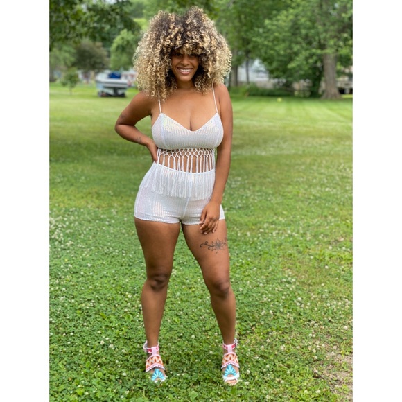 Pants - ‼️ON SALE‼️two piece fringe shorts set